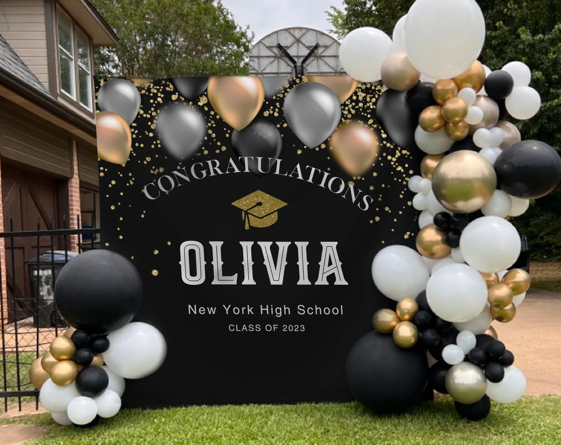 Balloon backdrop for graduation