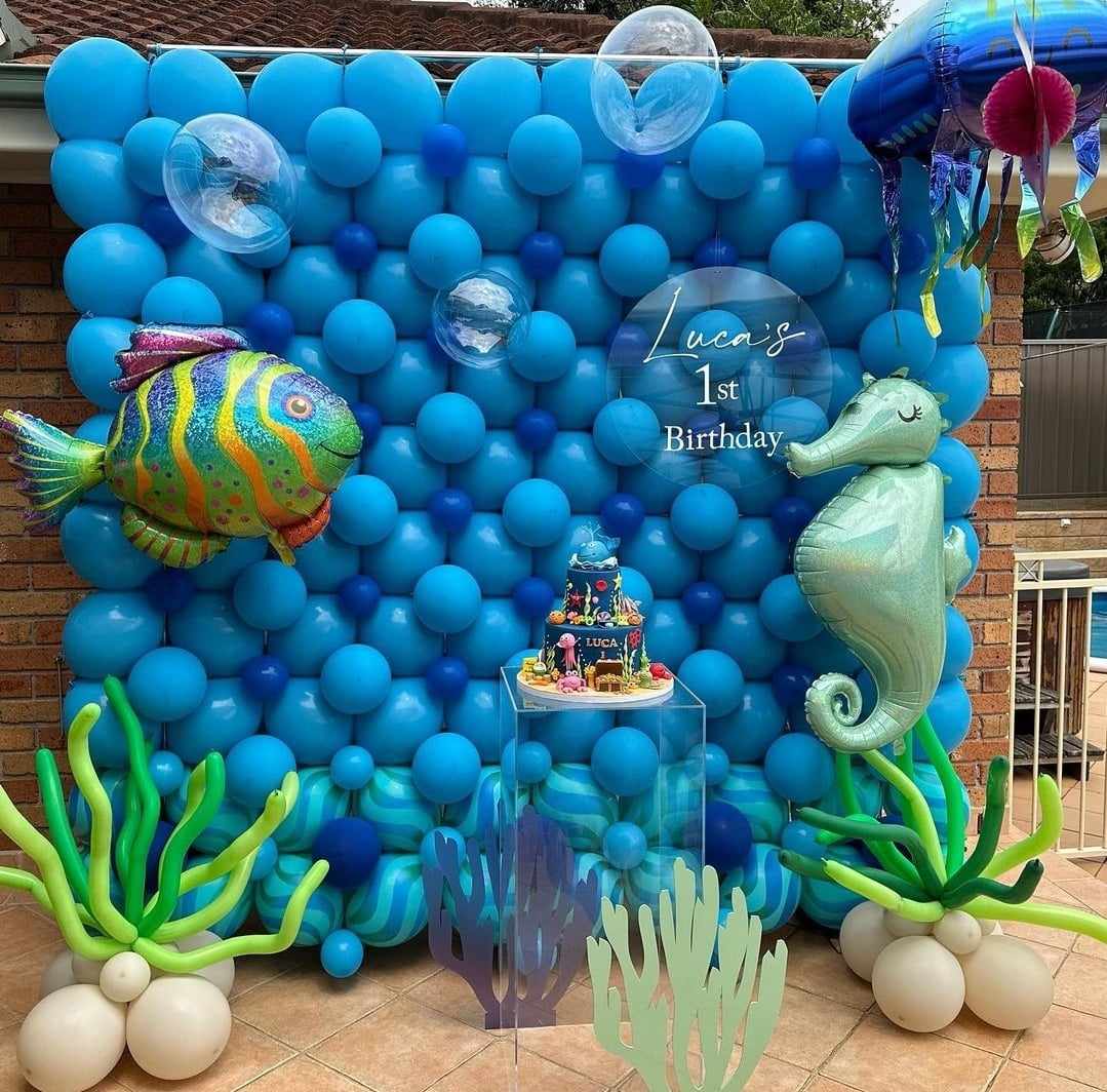Under_the_Sea_Balloon_Wall