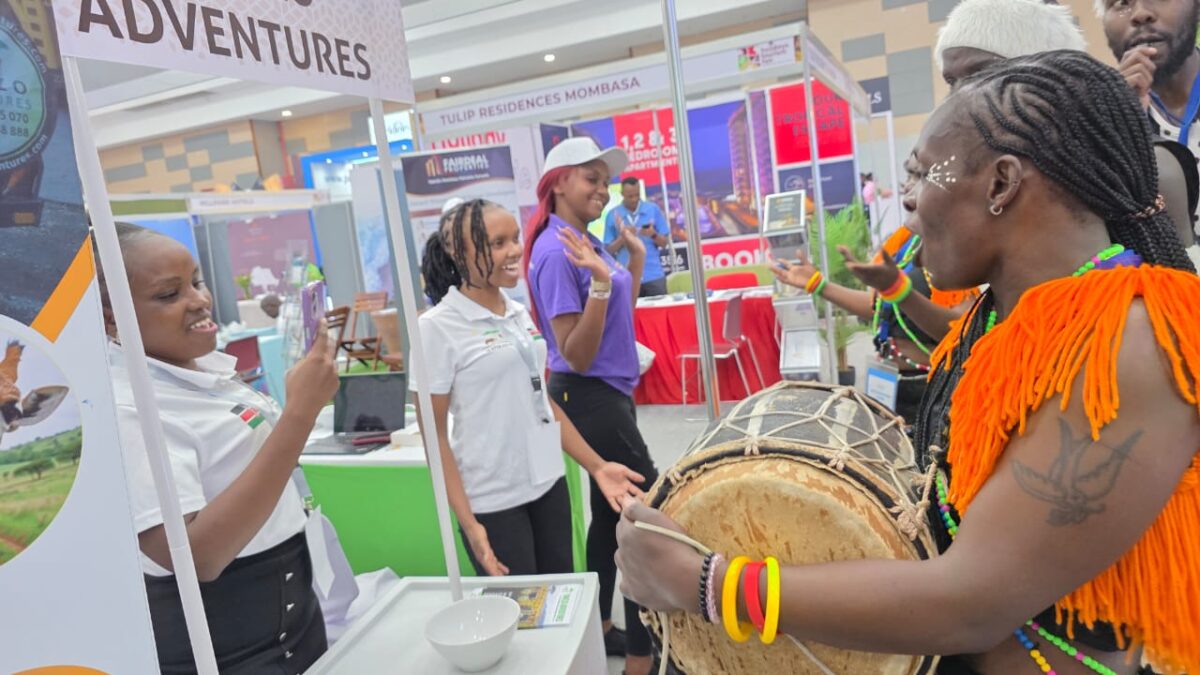 African dancers for hire perfoming